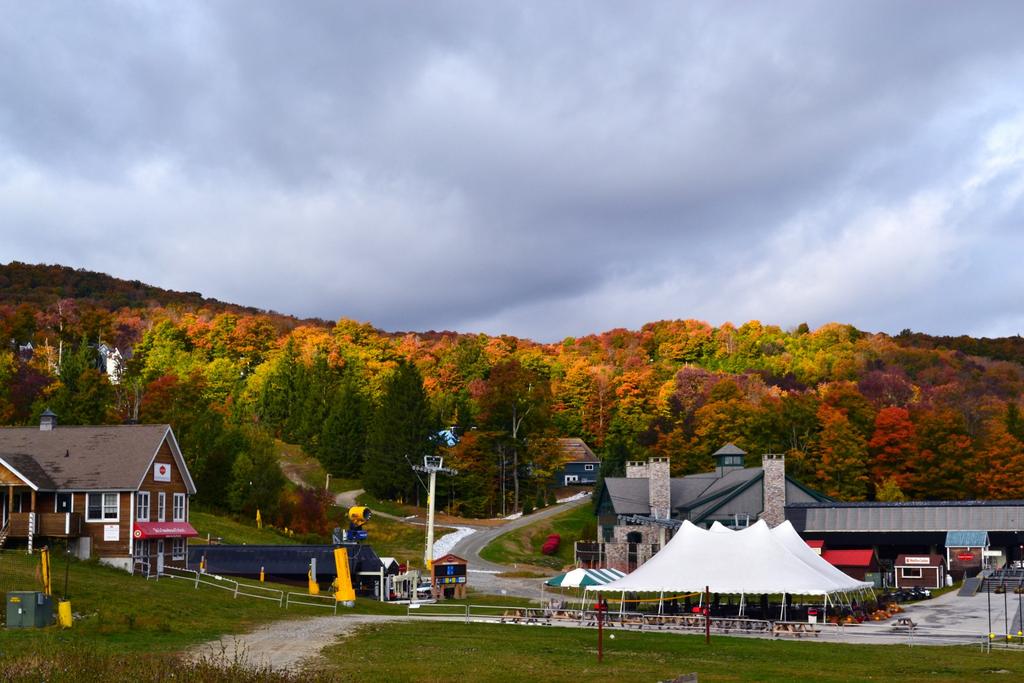 Fall colors at Stratton Resort